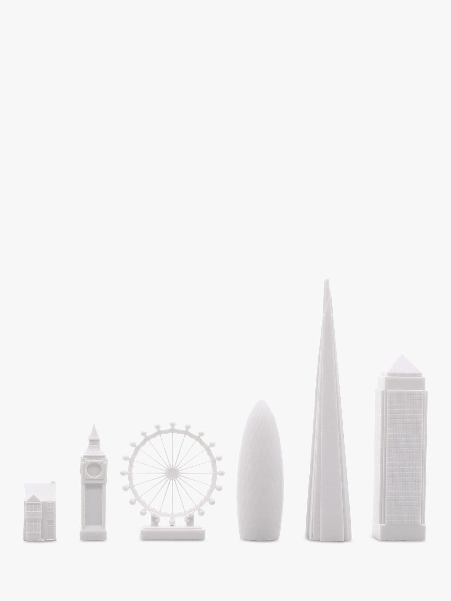 Skyline Chess London Edition chess set - British product