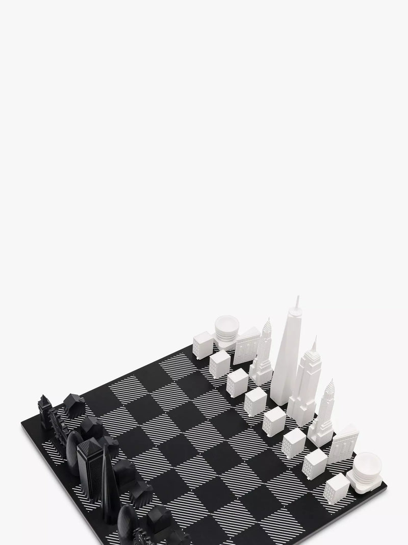 Skyline Chess New York vs London chess set, UK version
