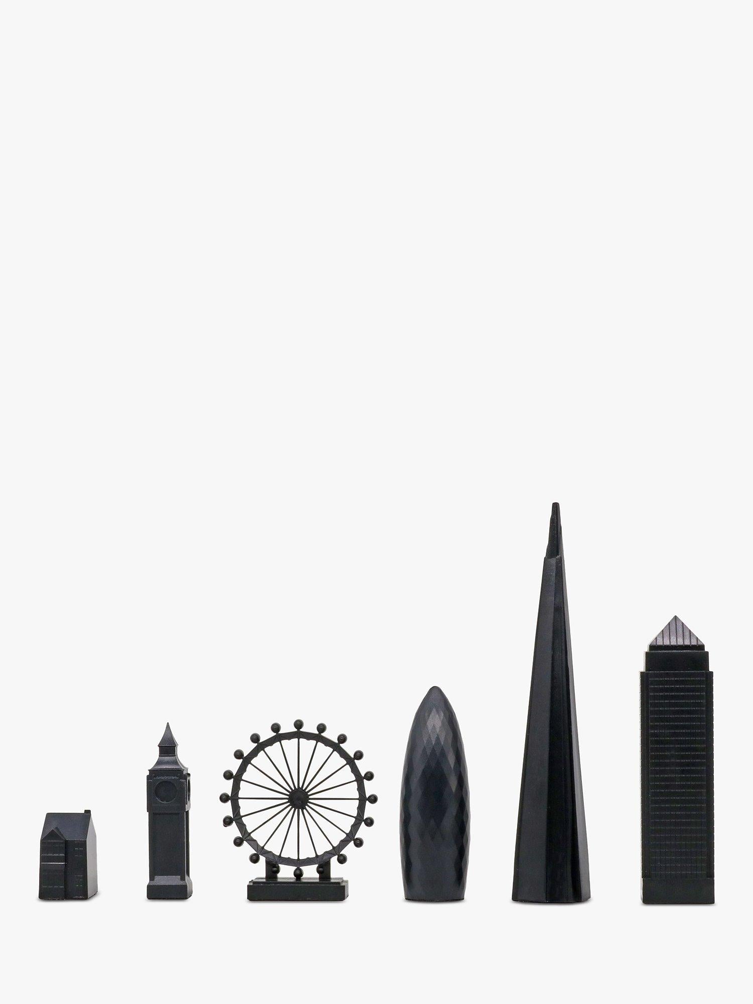 Skyline Chess New York vs London chess set, UK version