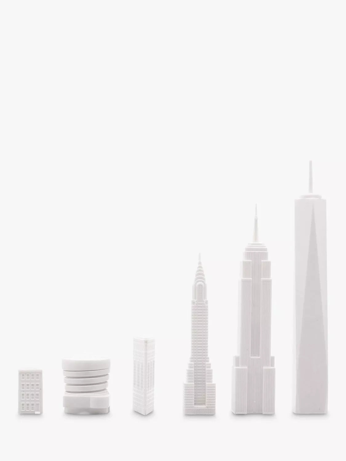 Skyline Chess New York vs London chess set, UK version