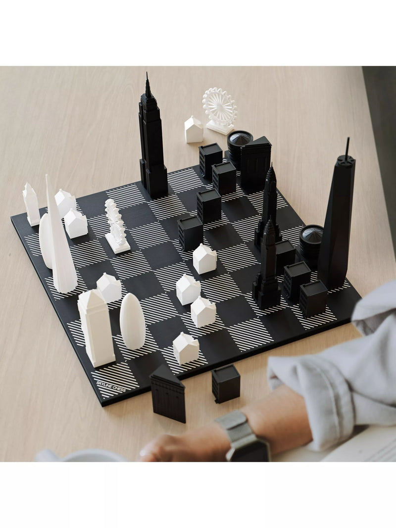 Skyline Chess New York vs London chess set, UK version