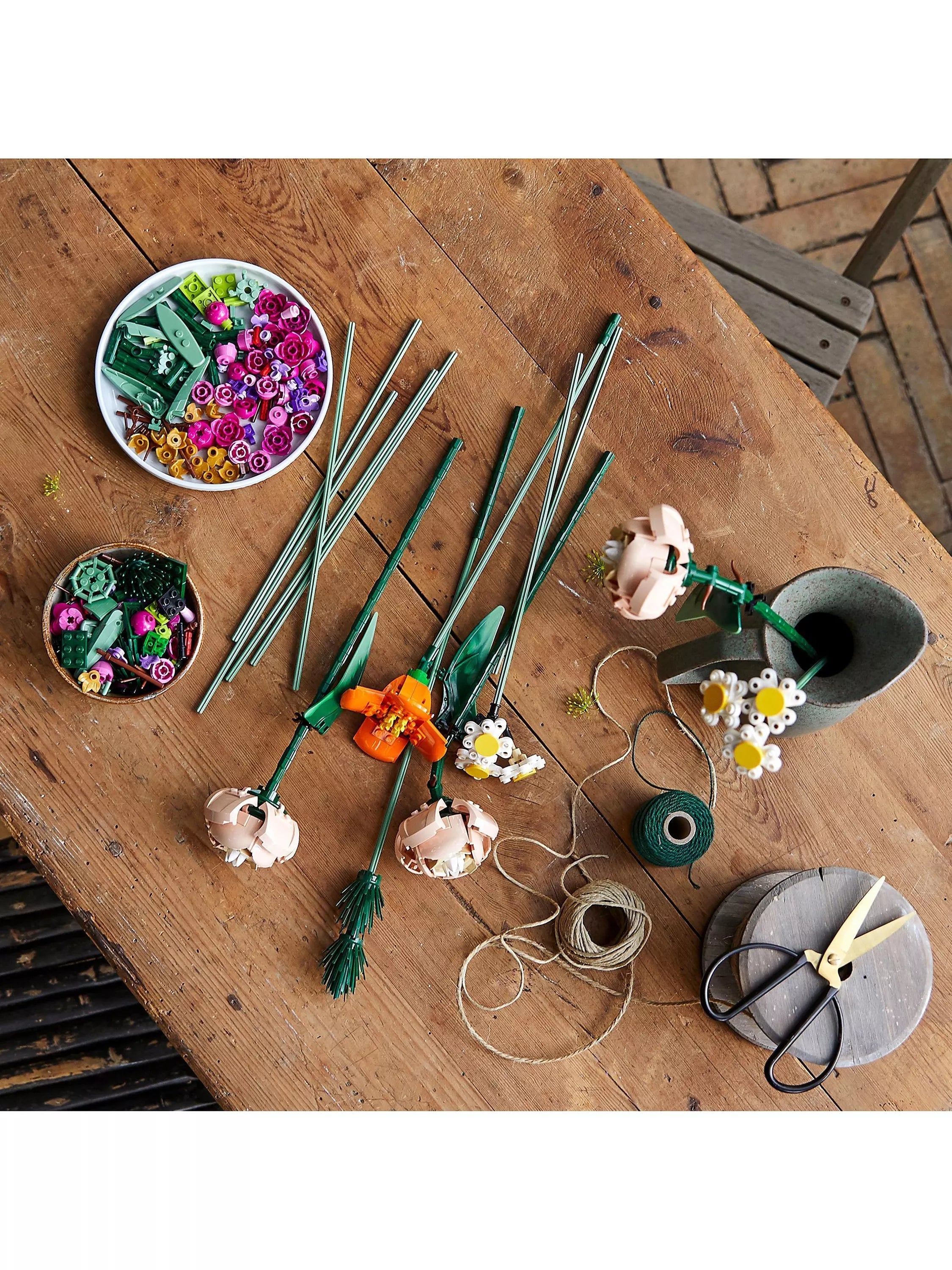 LEGO flower bouquet building set 756 pieces - British product