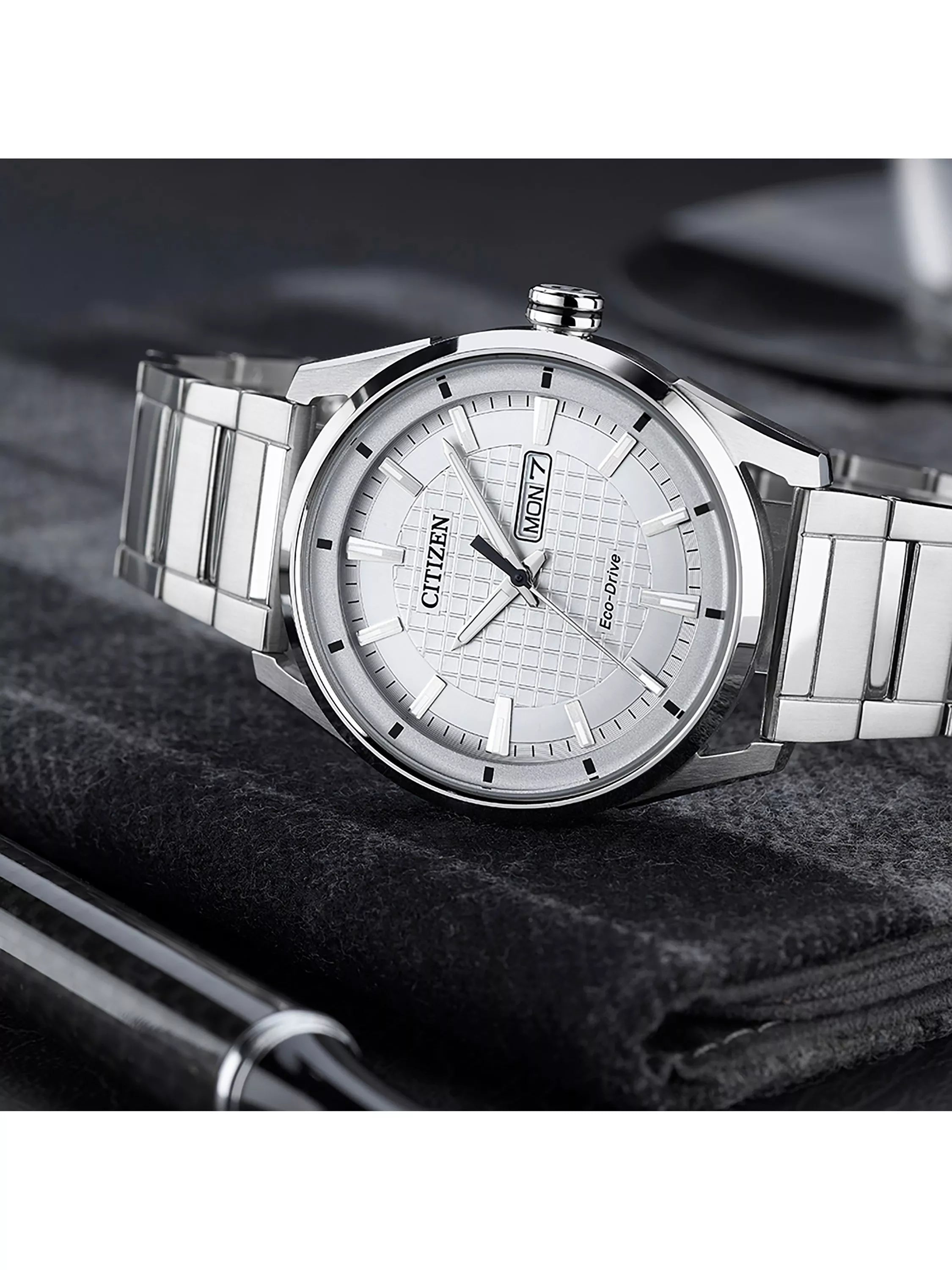 Citizen Eco-Drive watch silver dial 42mm - British product