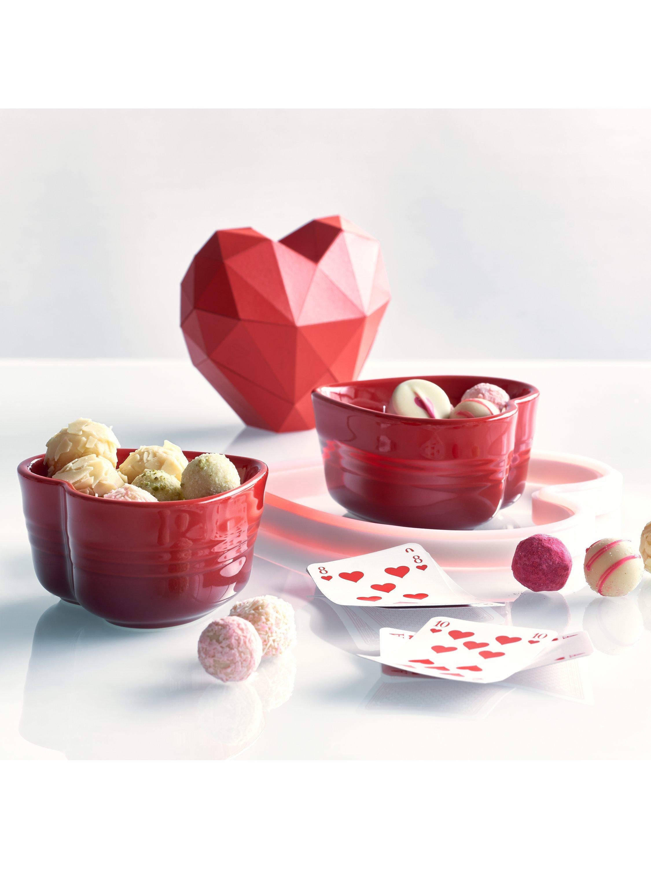 Le Creuset heart ramekins set of 2, red, imported from the UK