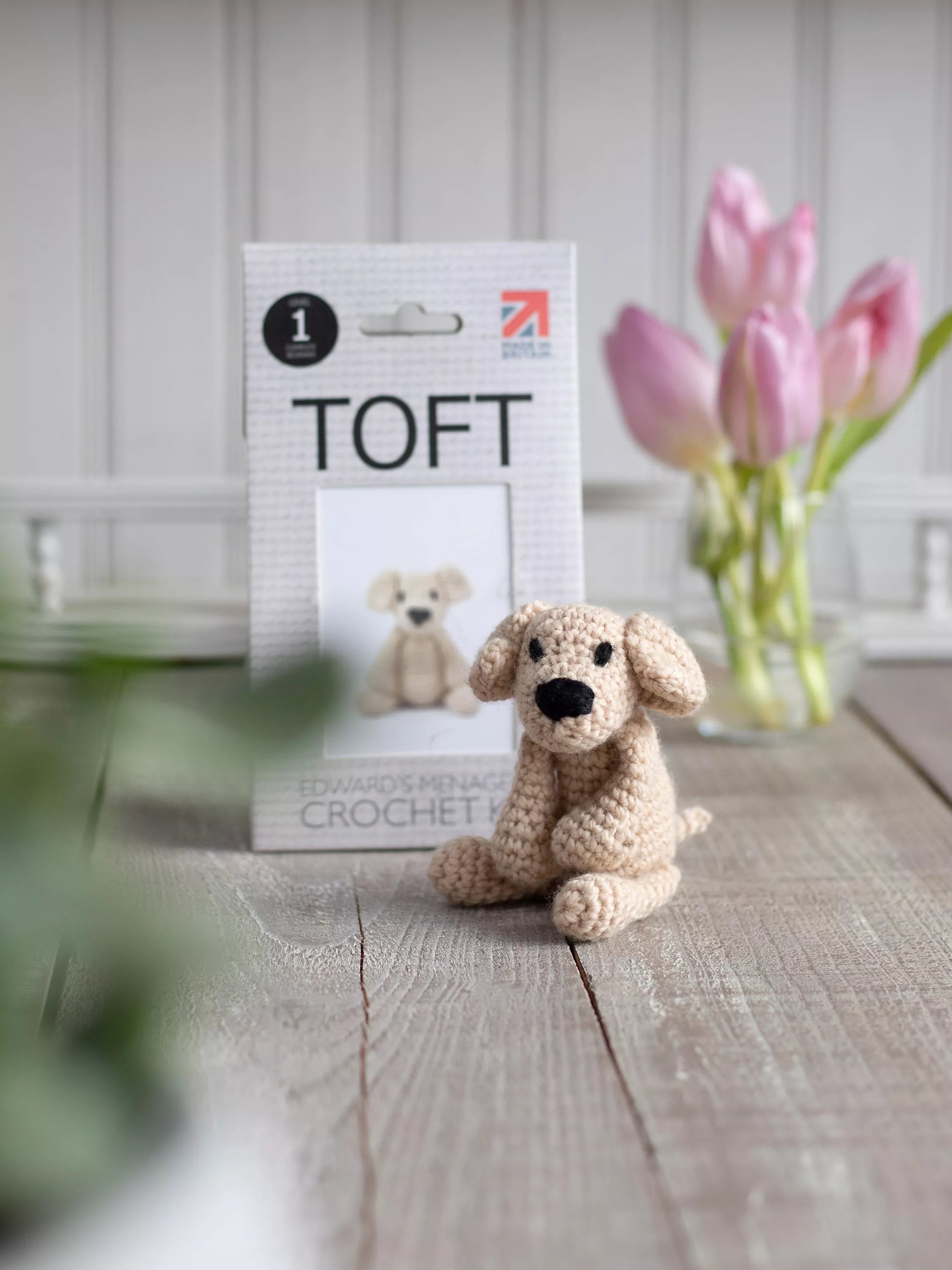 TOFT Mini Eleanor Labrador crochet kit, UK version