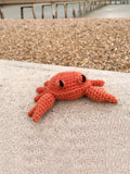 TOFT Mini Cedric the Crab crochet kit 50g - British product