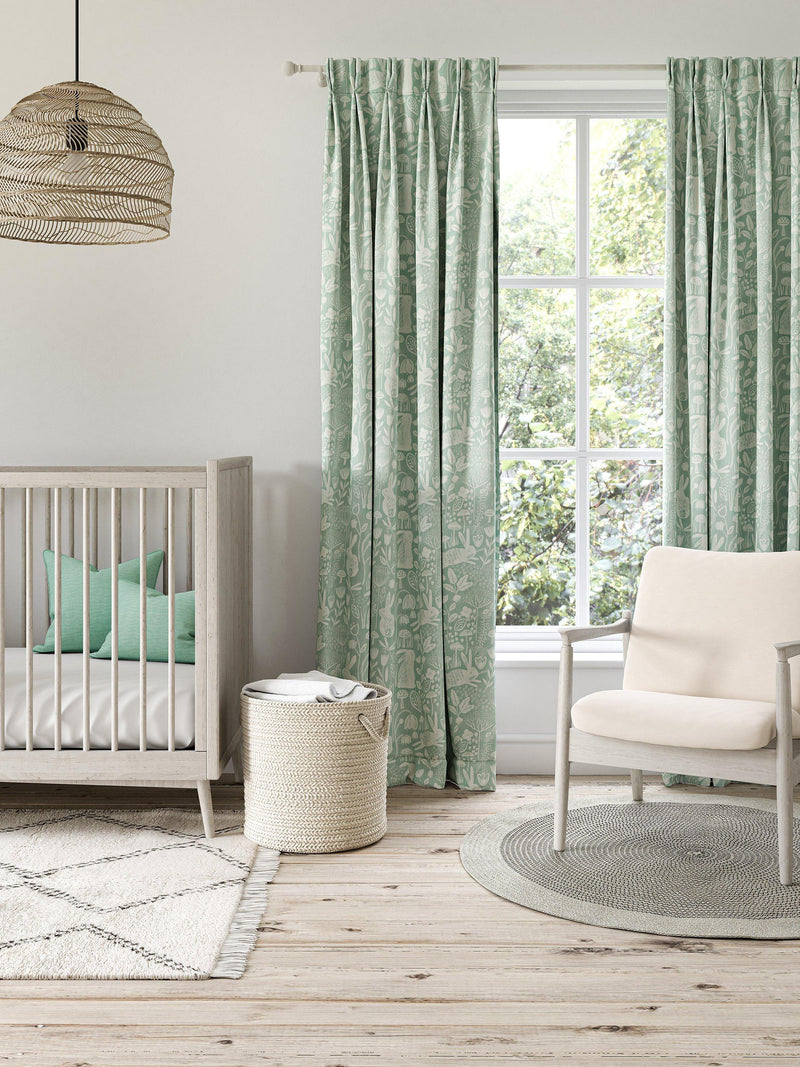 Harlequin Into The Meadow furnishing fabric 136cm, UK version