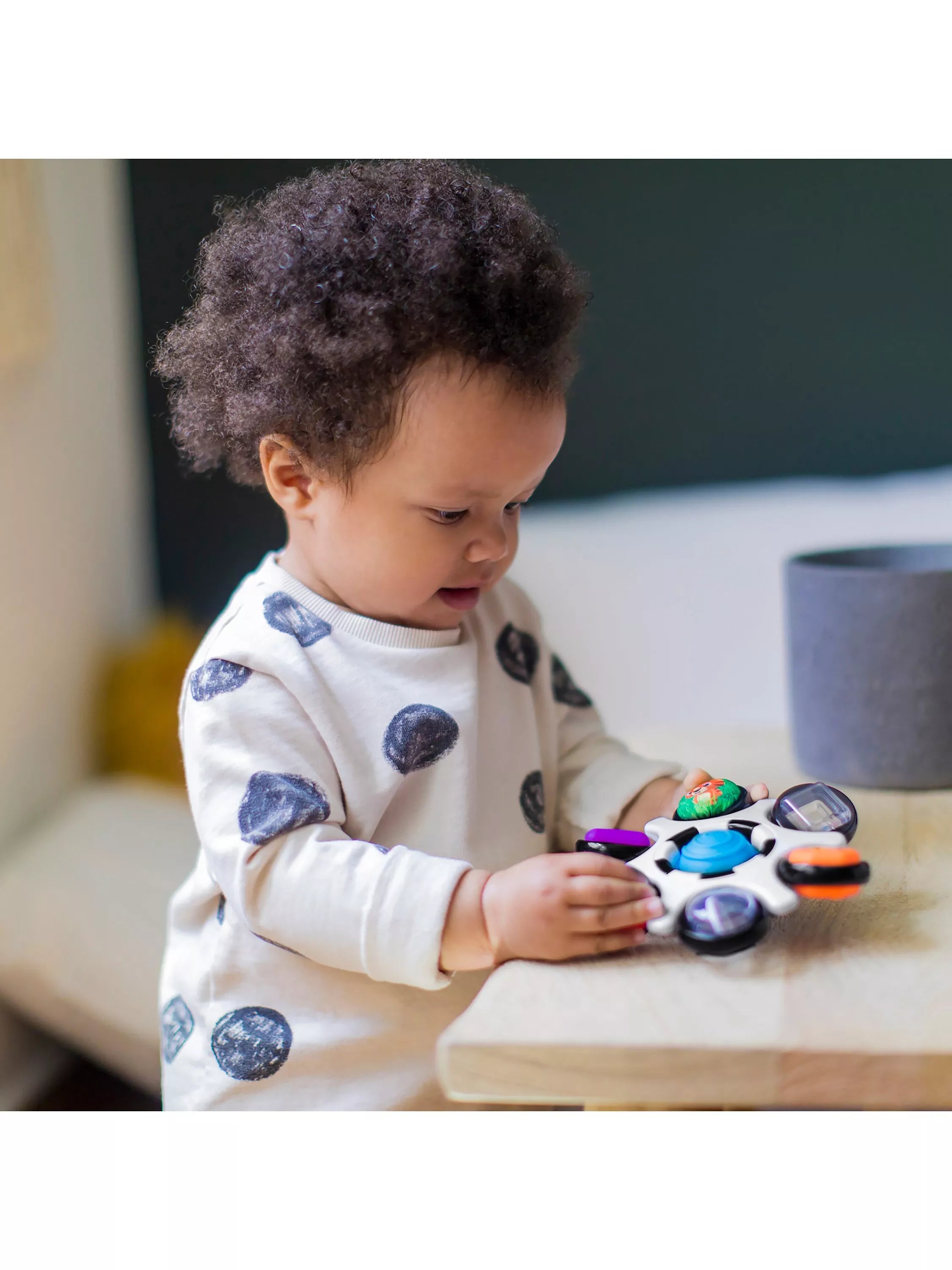 Baby Einstein Curiosity Clutch sensory toy with multiple activities for infants - British product