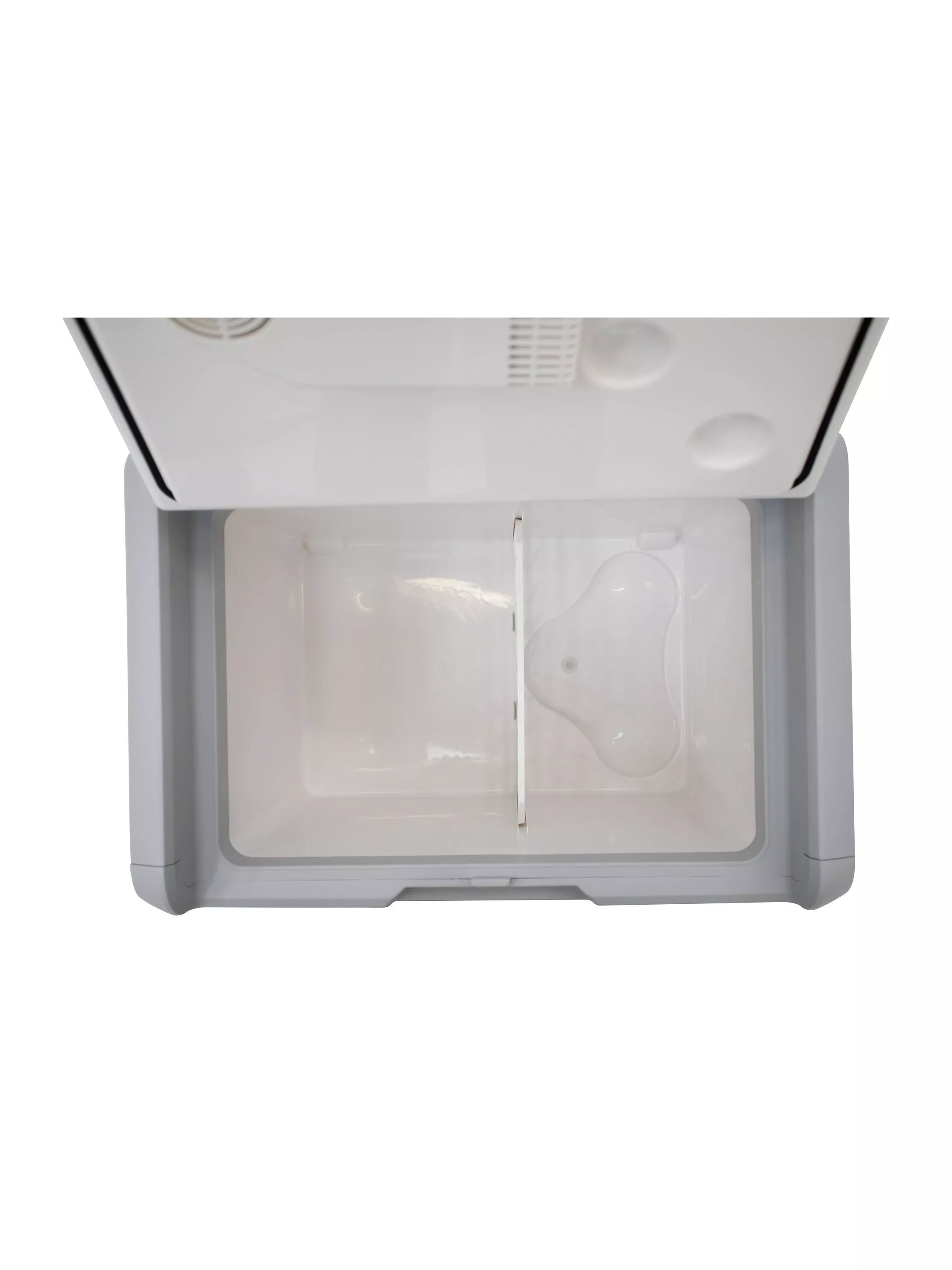 Vango E-Pinnacle electric cooler box 40L, imported from the UK