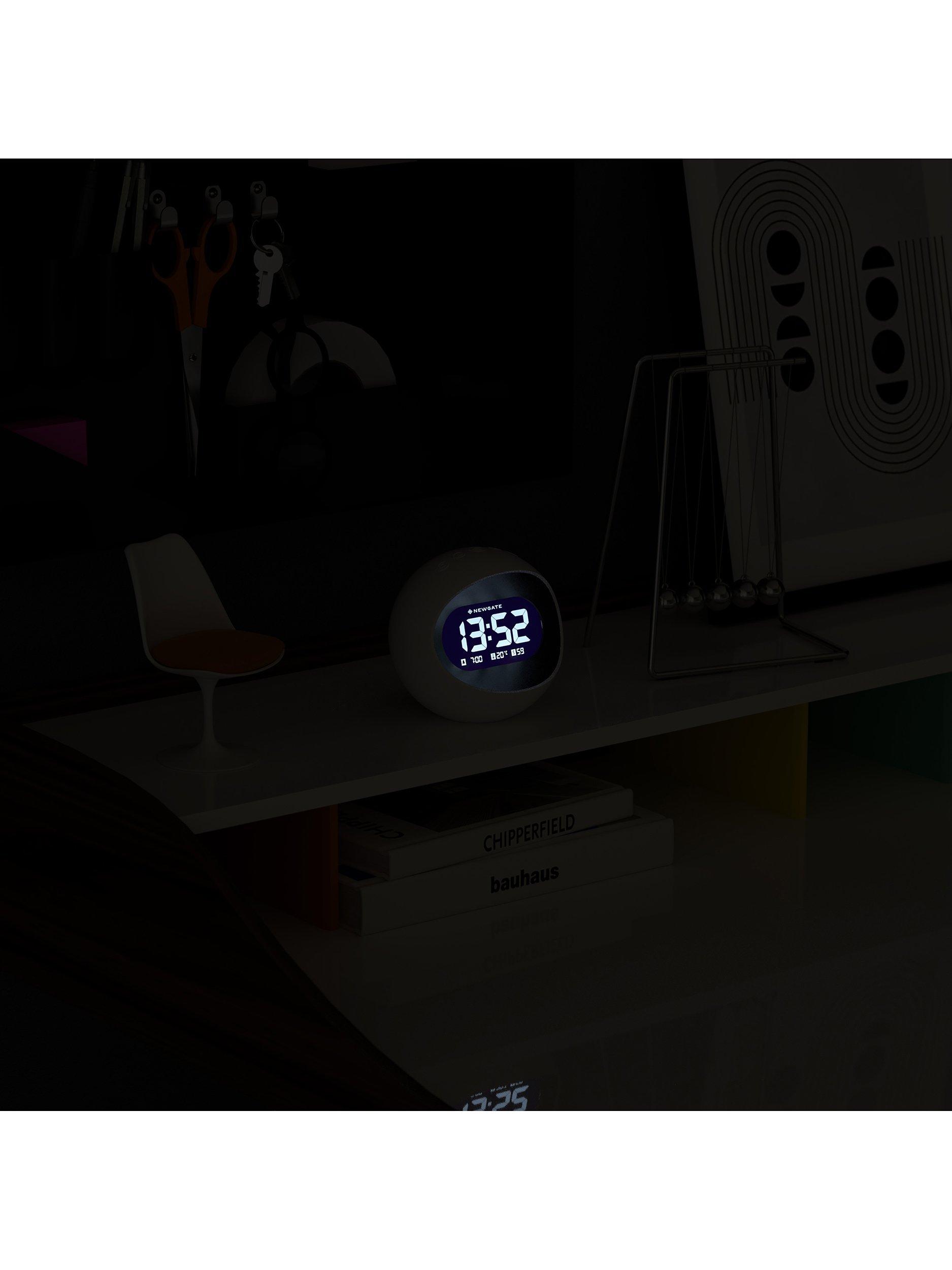 Newgate Clocks Centre of the Earth LCD alarm clock, UK version