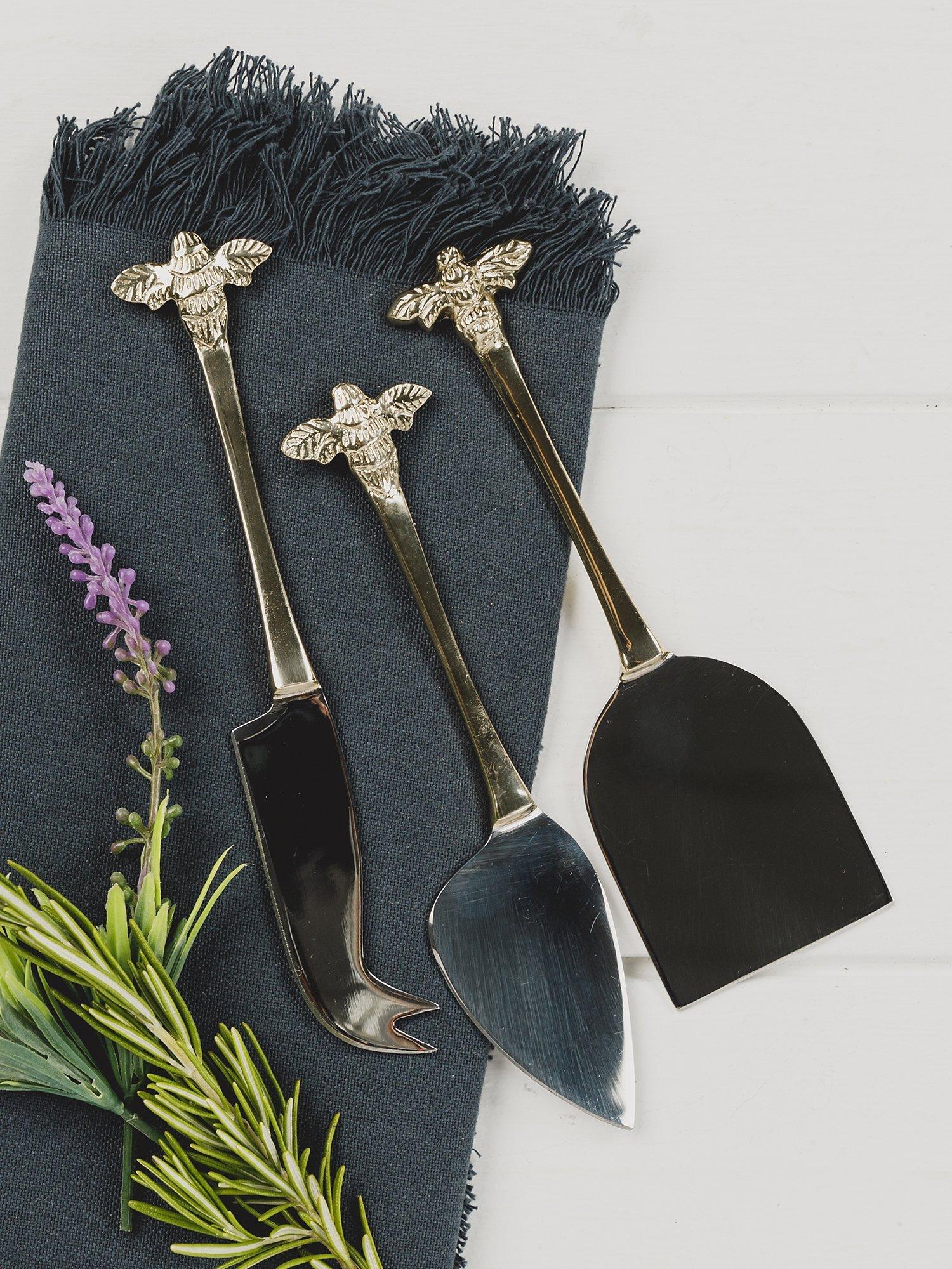 Selbrae House bee cheese knives set of 3, UK version