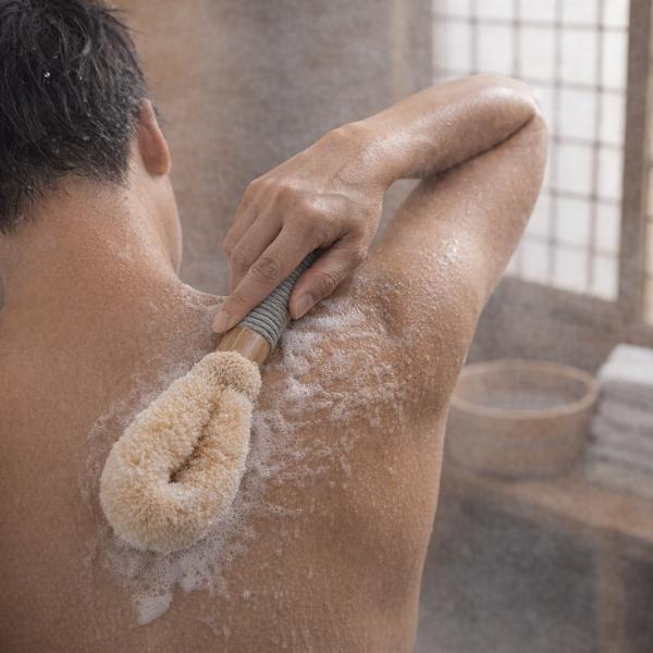 Wanderflower Japanese sisal body brush with bamboo handle, UK version