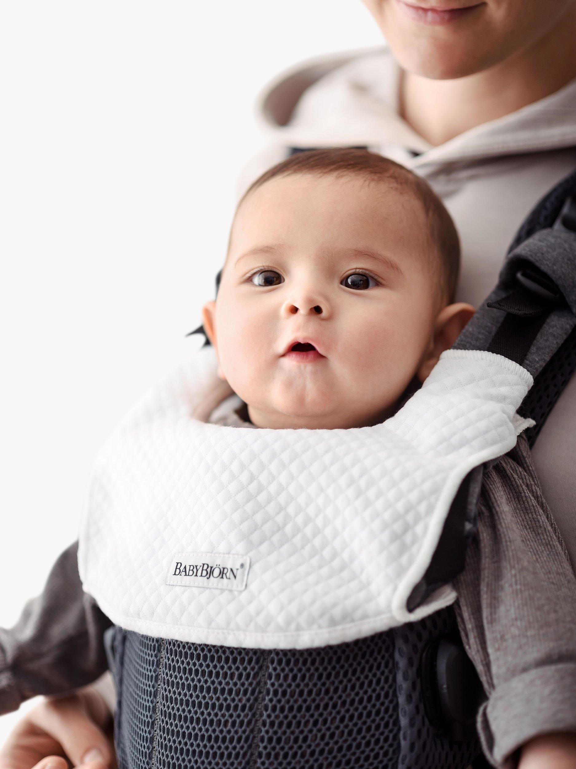 BabyBjörn Harmony Baby Carrier Teething Bib in White - British product