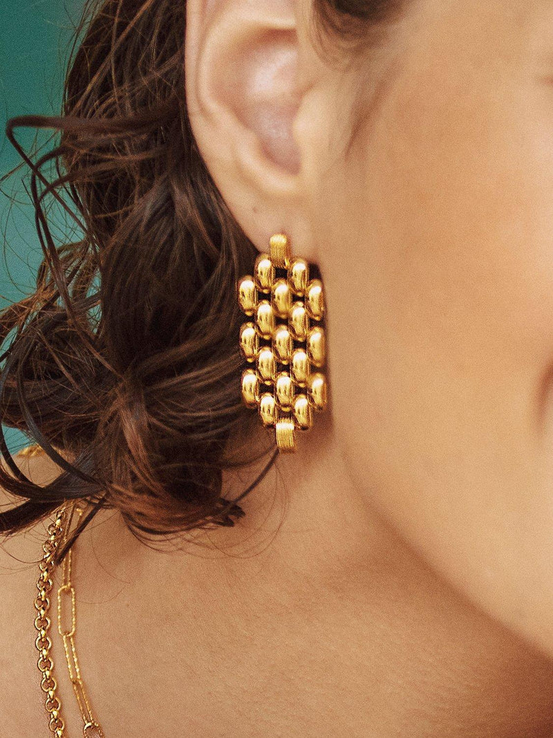 Monica Vinader chain drop earrings in gold, UK version