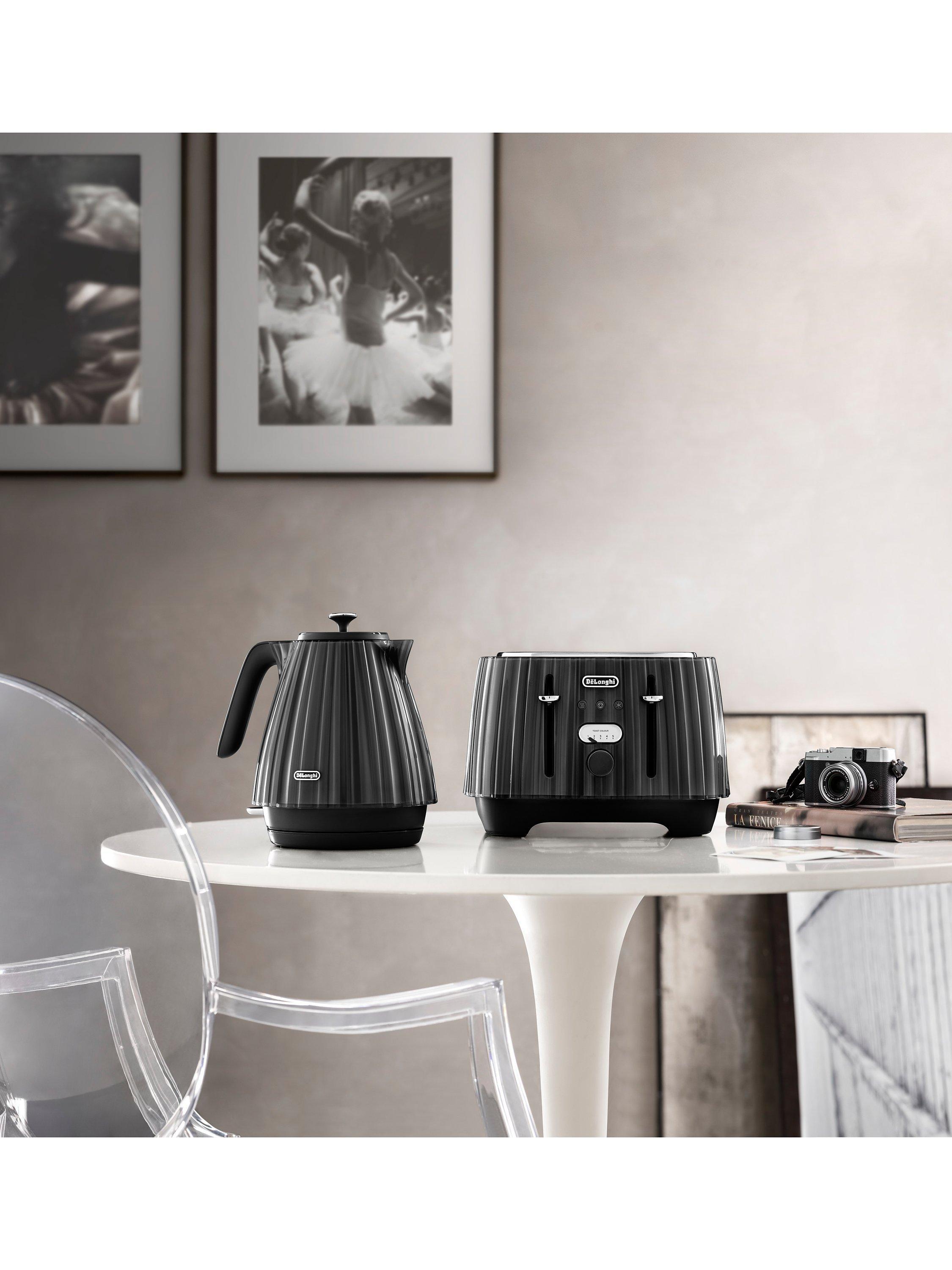 De'Longhi Ballerina Kettle 1.7L - British product