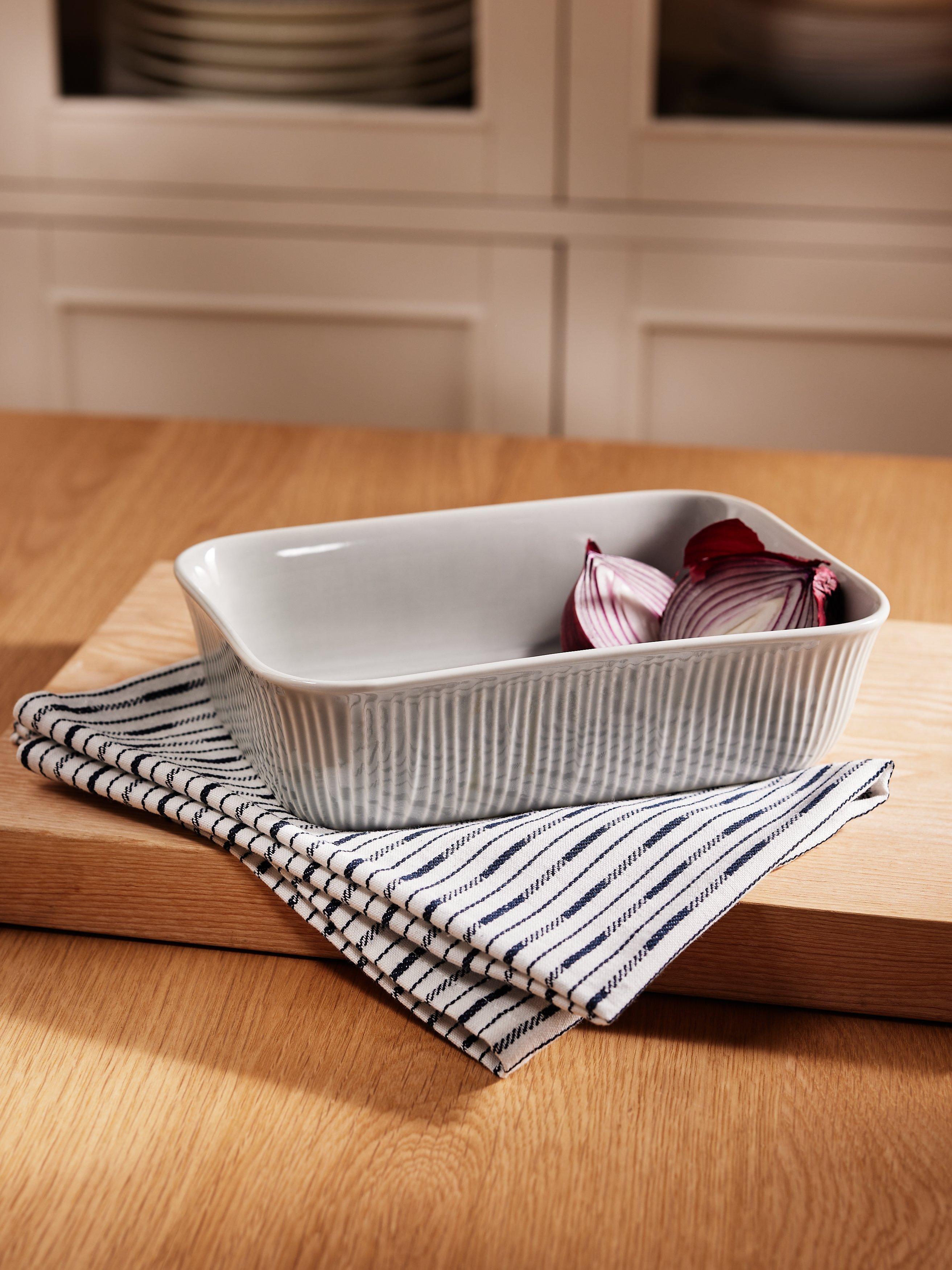 John Lewis Leckford Farm ceramic roaster 23cm grey imported from the UK