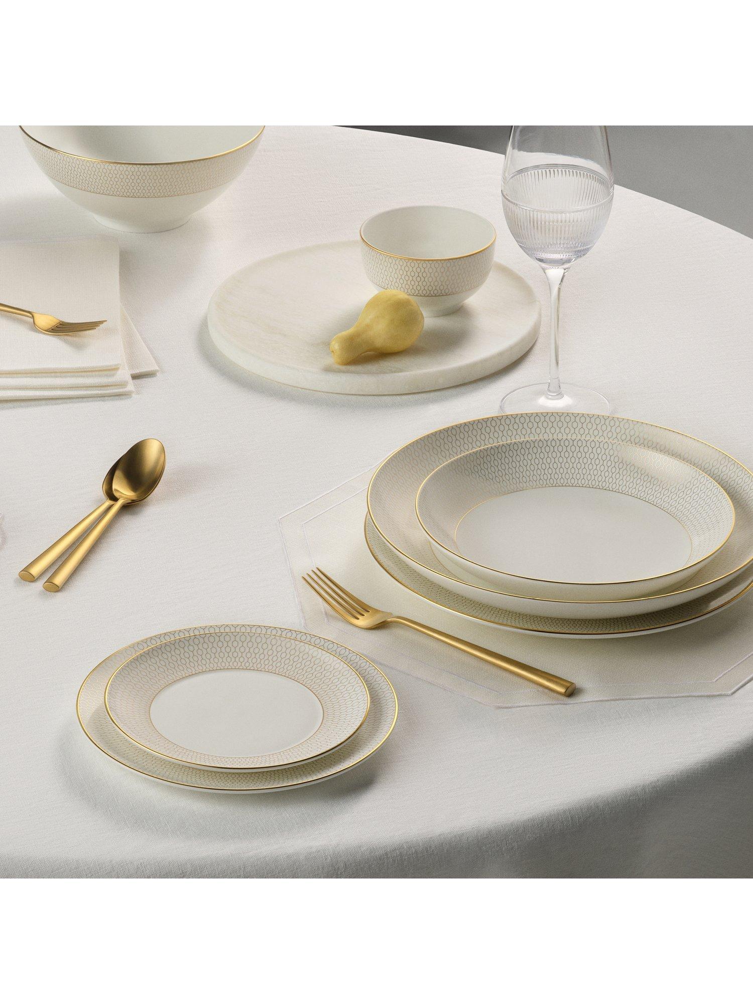 Wedgwood Gio Gold 4 piece dinnerware set white gold - British product
