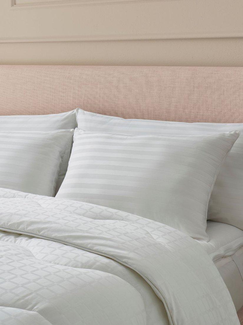 The Fine Bedding Company Boutique Silk Pillow medium standard - British product