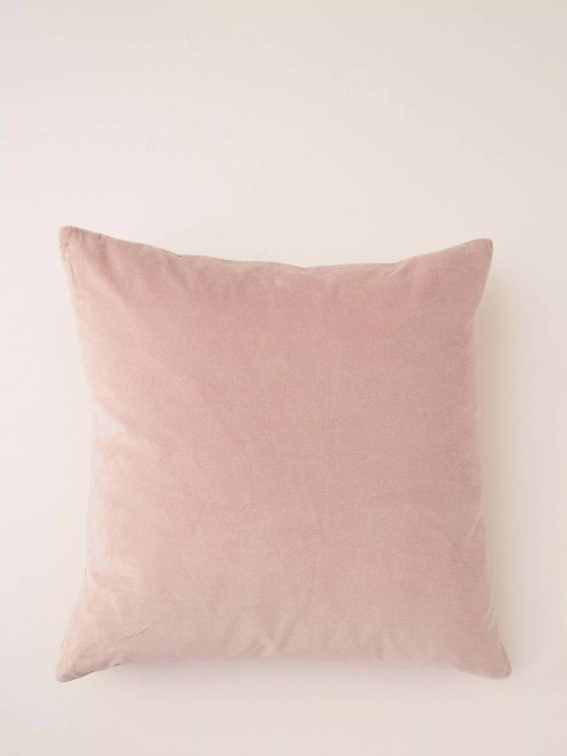 Coussin carré en velours avec garnissage en plumes