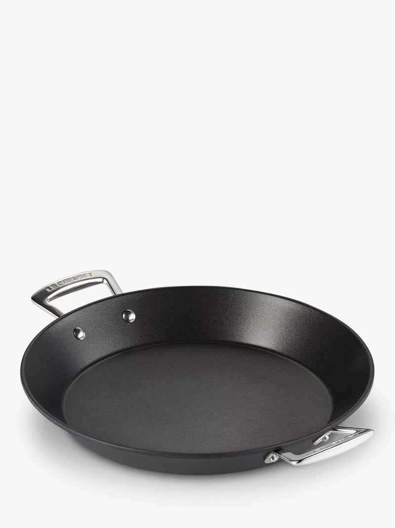 Le Creuset toughened non-stick paella pan 32cm, UK version