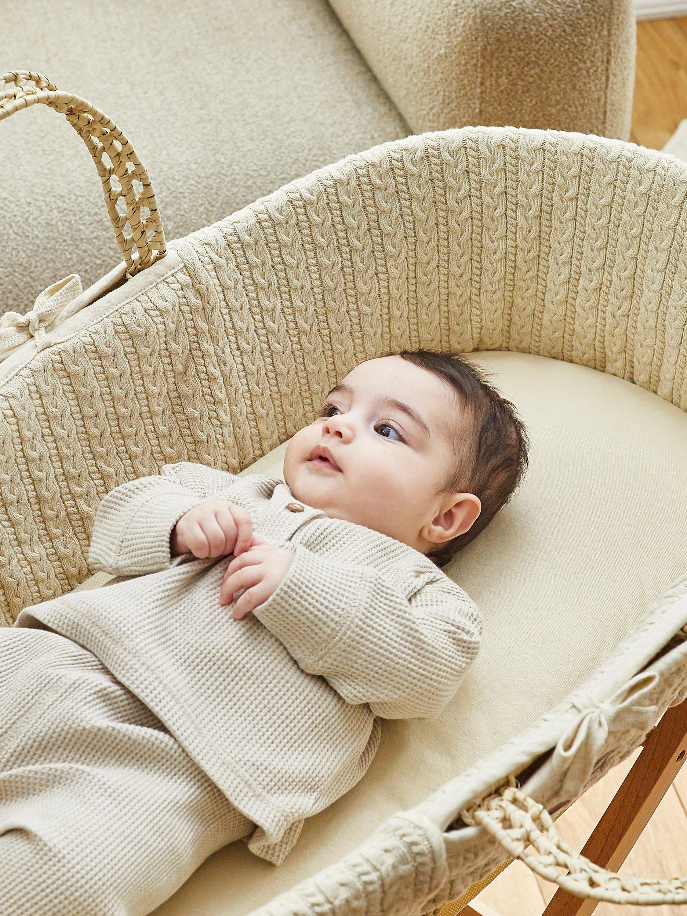 Little Green Sheep Organic Moses Basket with Mattress (British brand)