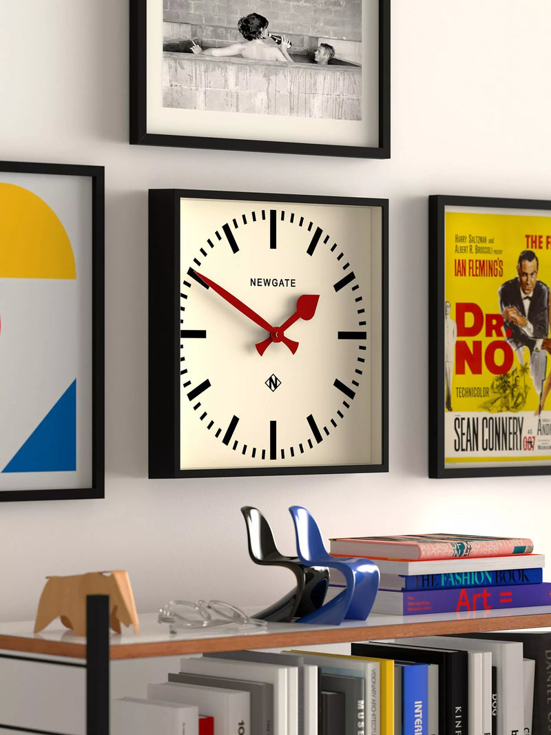 Newgate Clocks No. 5 Railway wall clock 33.5cm - British product