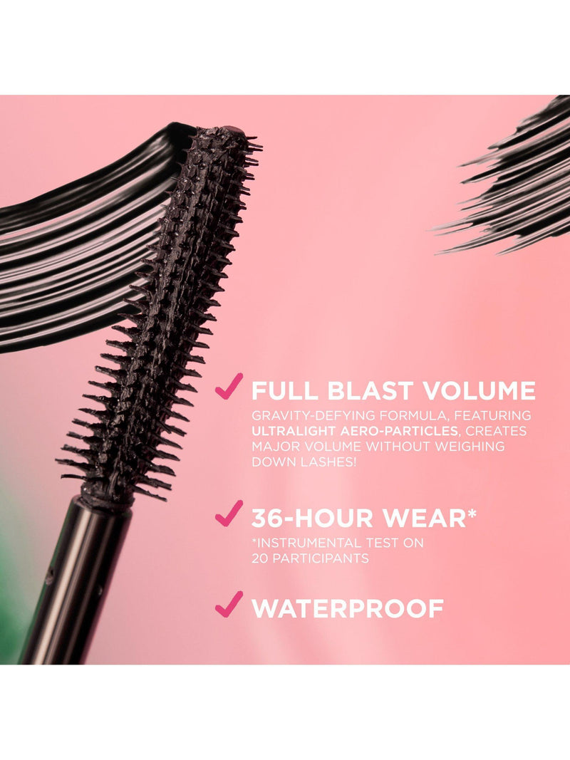 Benefit waterproof volumising mascara in black - British product