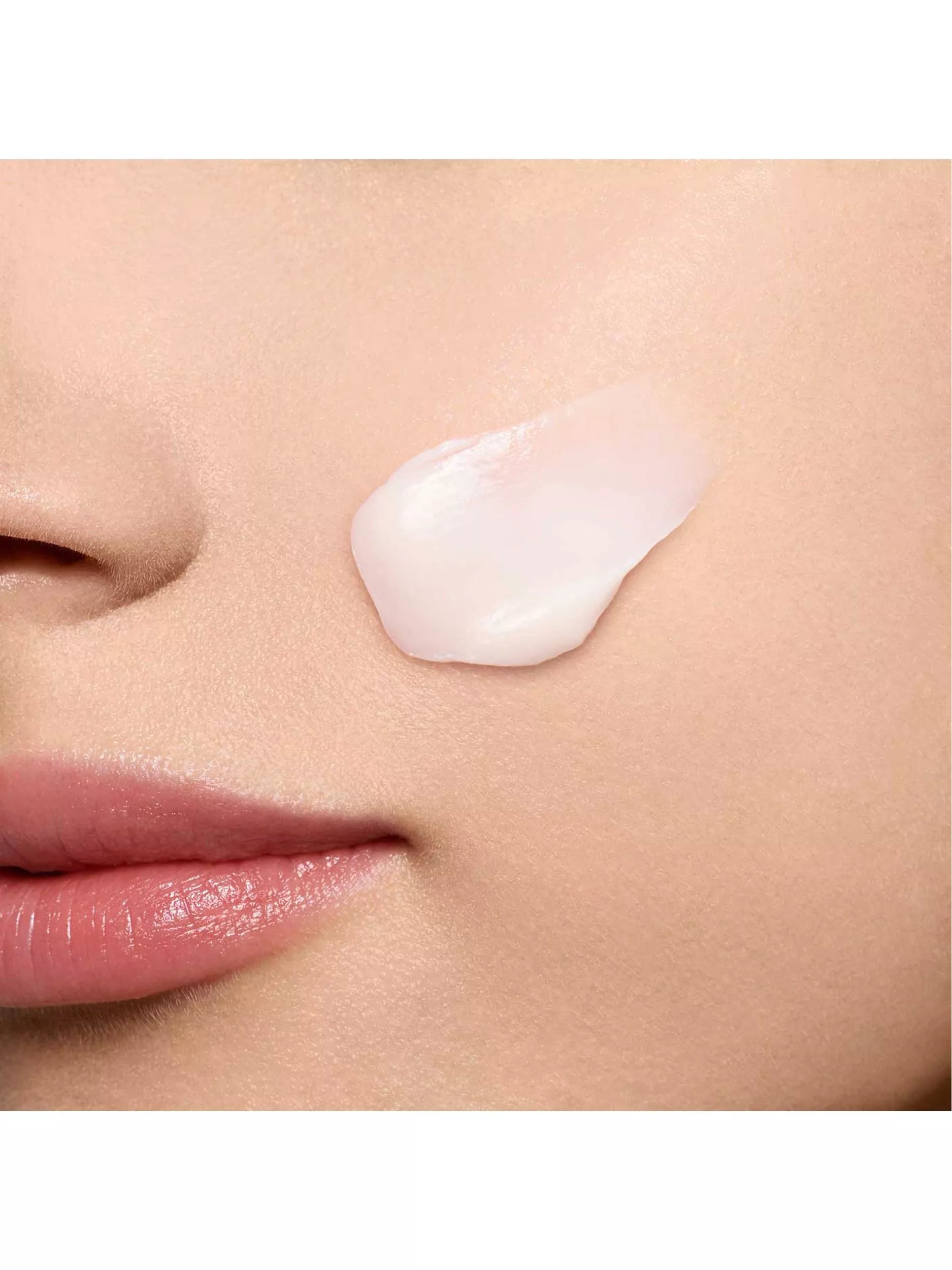 Clarins Super Restorative Day Cream 50ml dry skin, imported from the UK