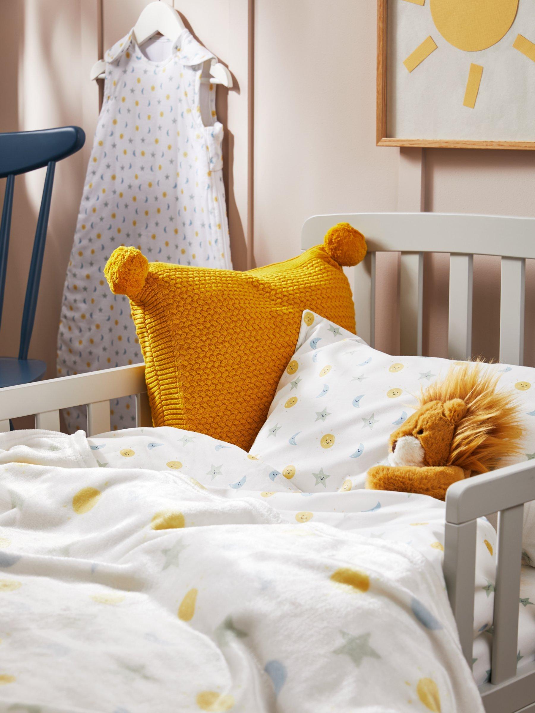 John Lewis baby fitted sheet pack of 2 cotbed, imported from the UK