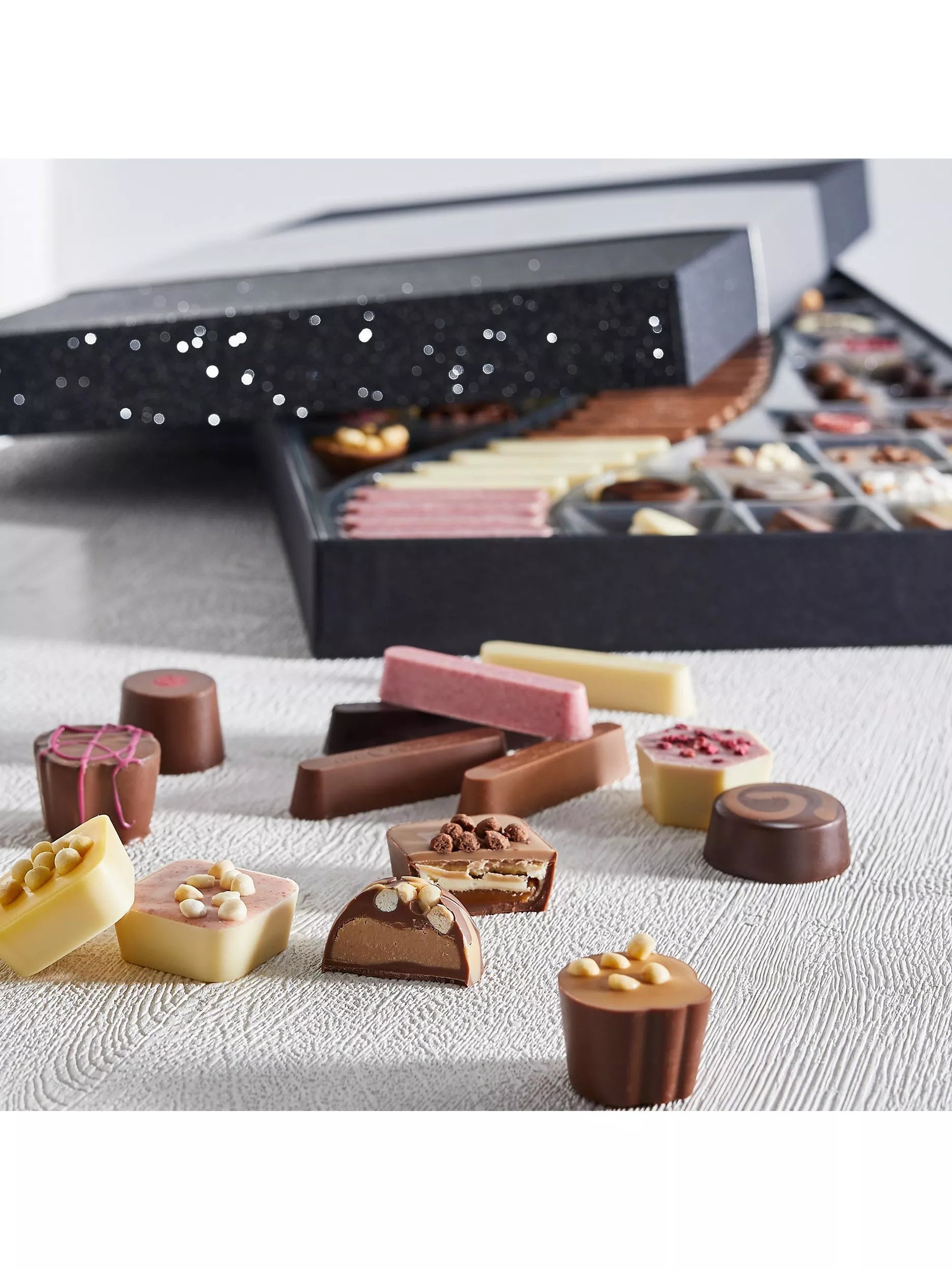 Hotel Chocolat The Chocolatier's Table chocolate gift box 800g, UK version