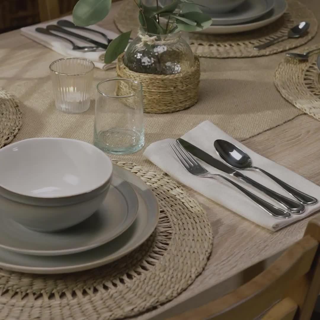 Oneida Barcelona 16-piece cutlery set, imported from the UK