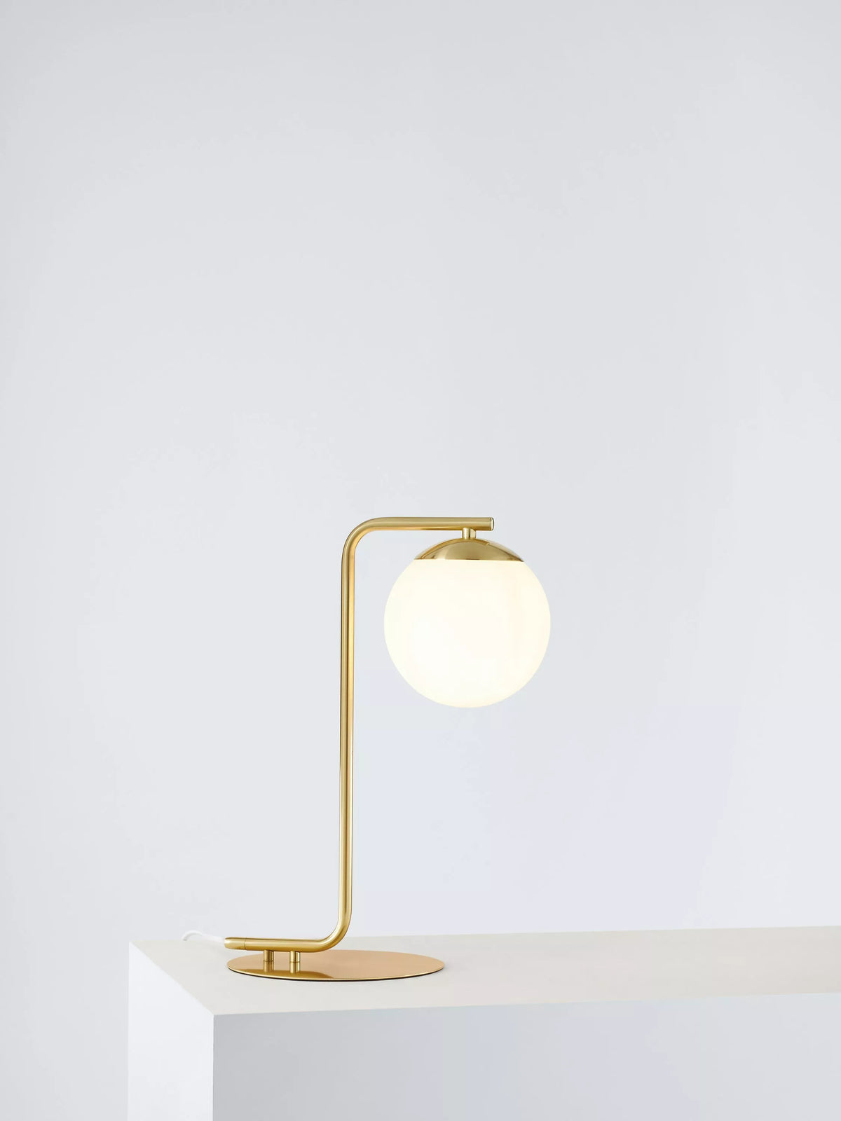 Nordlux Grant table lamp white brass - British product