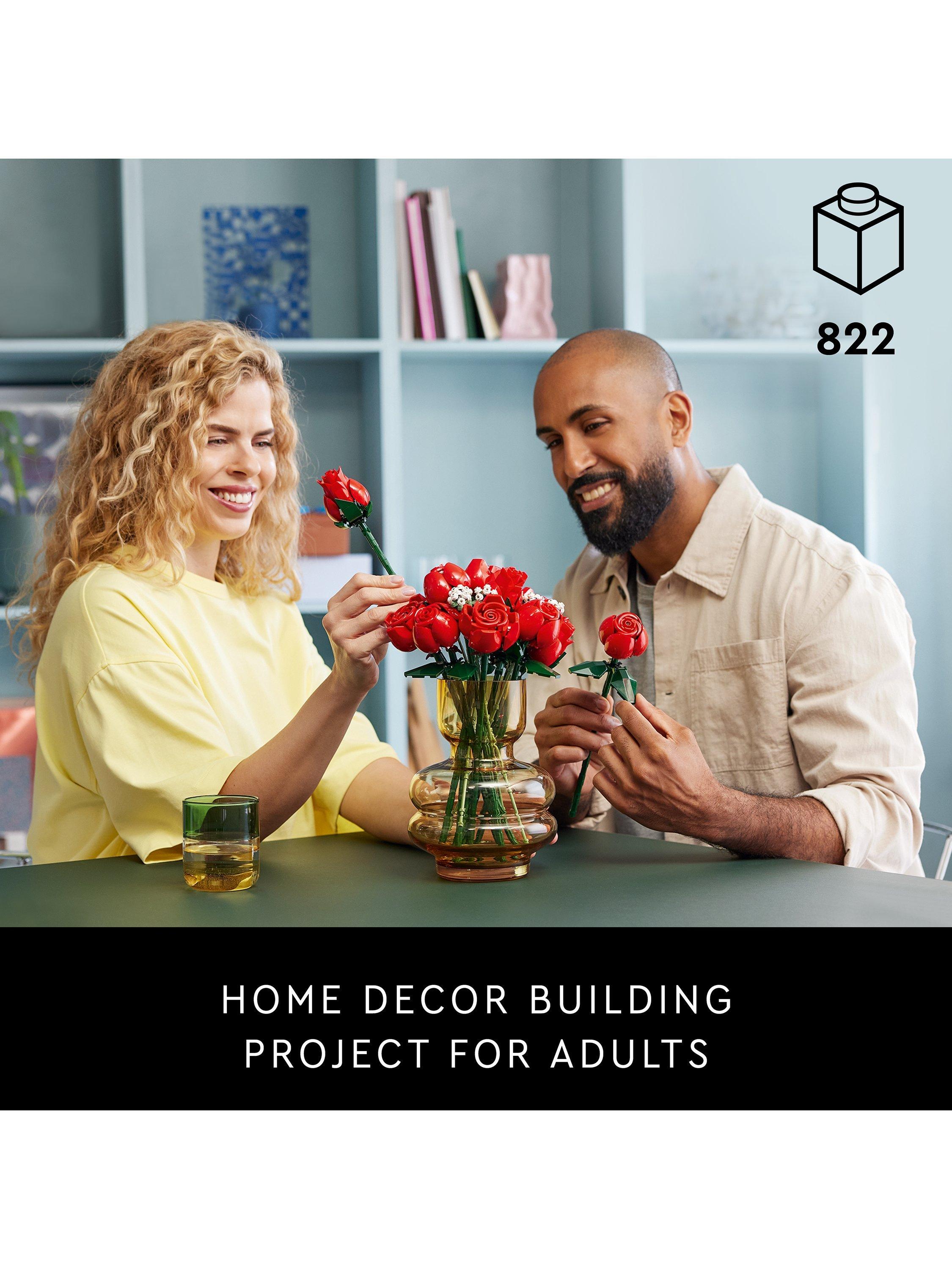 LEGO rose bouquet and pink flower bundle building set (British brand)