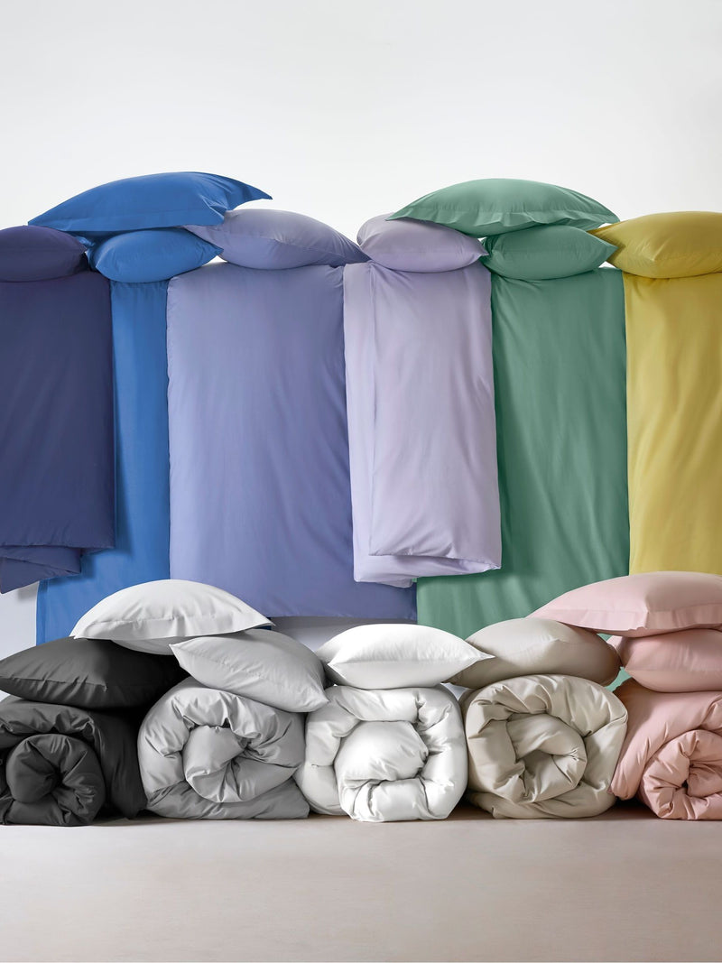 White easy care polycotton plain duvet cover and pillowcase set (British brand)