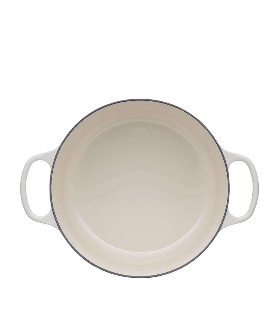 Le Creuset cast iron round casserole dish 26cm, UK version