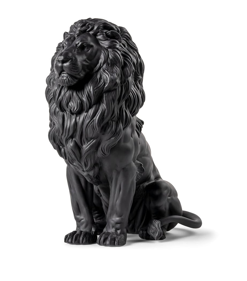 Lladró Majestic Lion figurine (British brand)