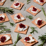 Peter's Yard rosemary sea salt sourdough crackers 90g, UK version