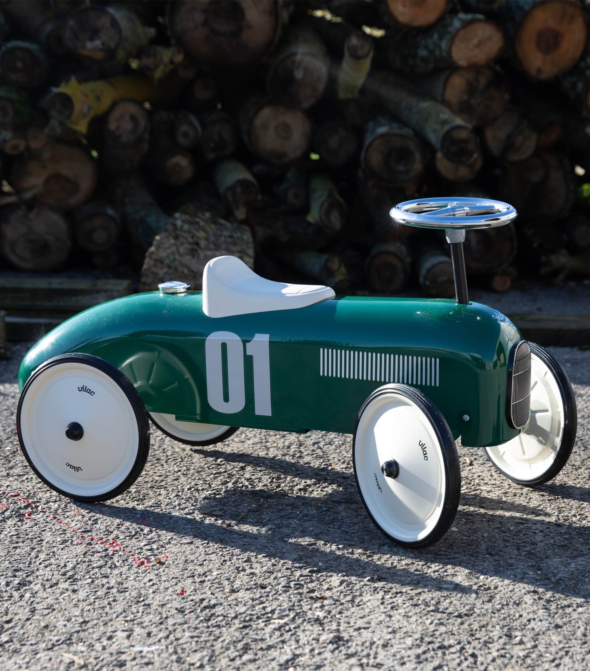 Vilac metal ride-on car retro, imported from the UK