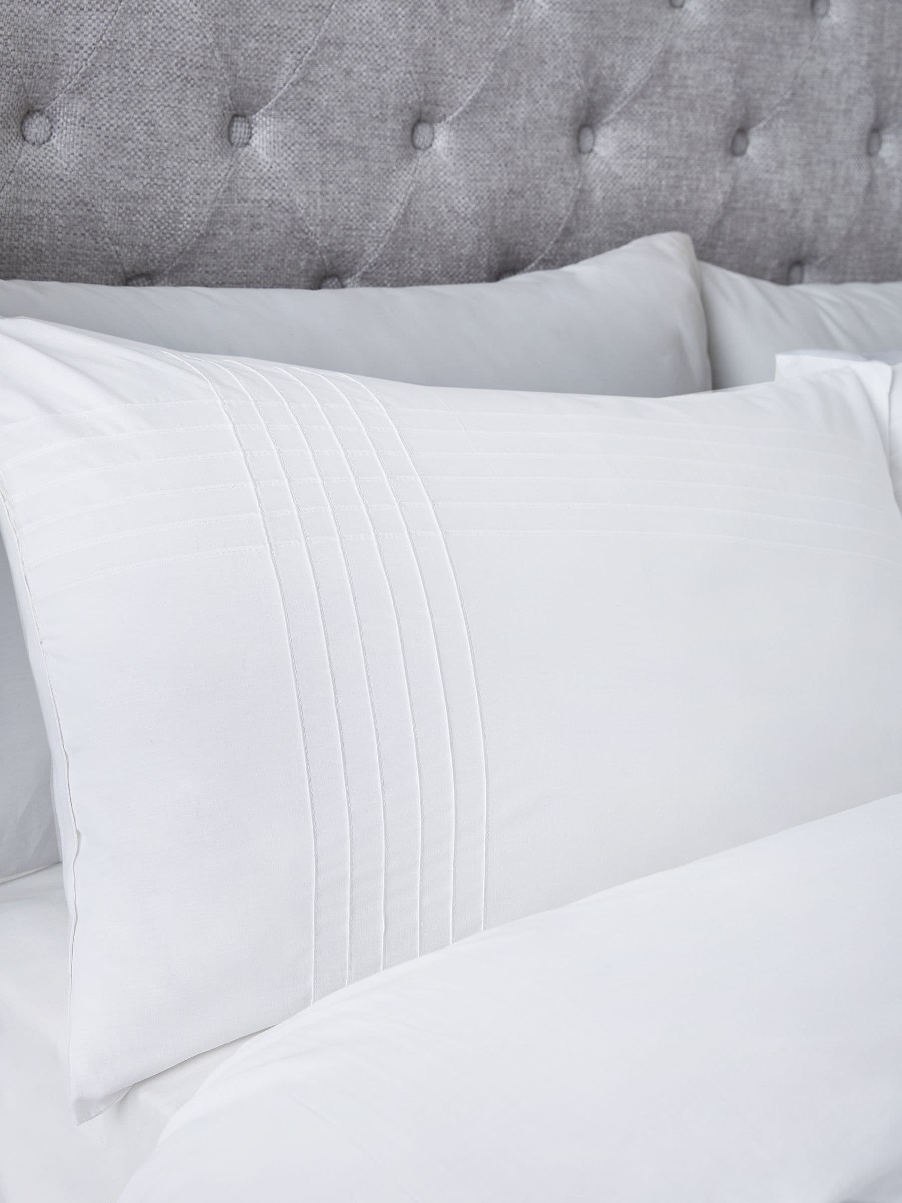 Serene white Amalfi pin tuck duvet cover and pillowcase set (British brand)