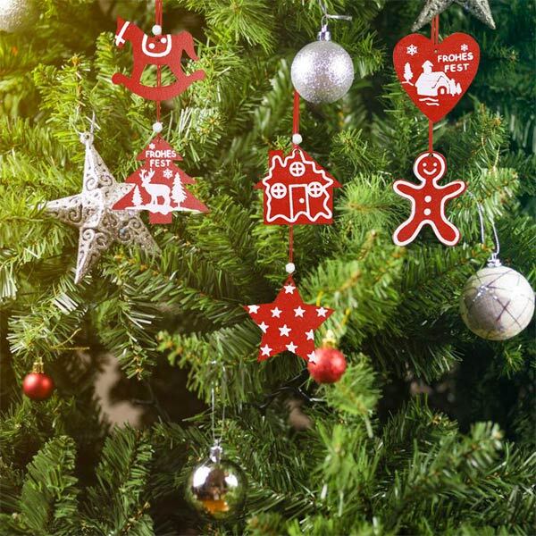 Livingandhome Christmas tree ornament set red 30 pieces (British brand)