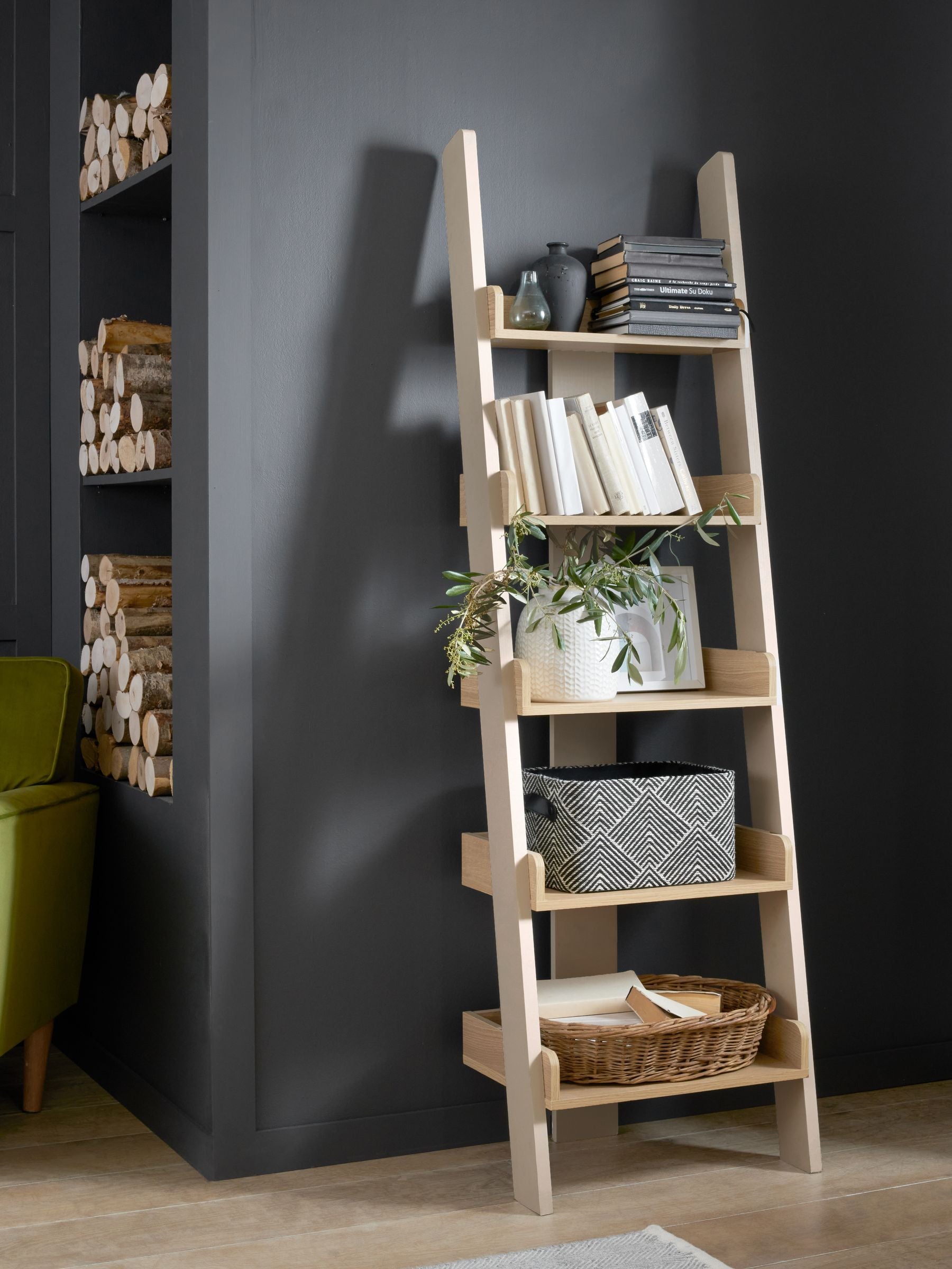 Cream Malvern Narrow Ladder Shelf