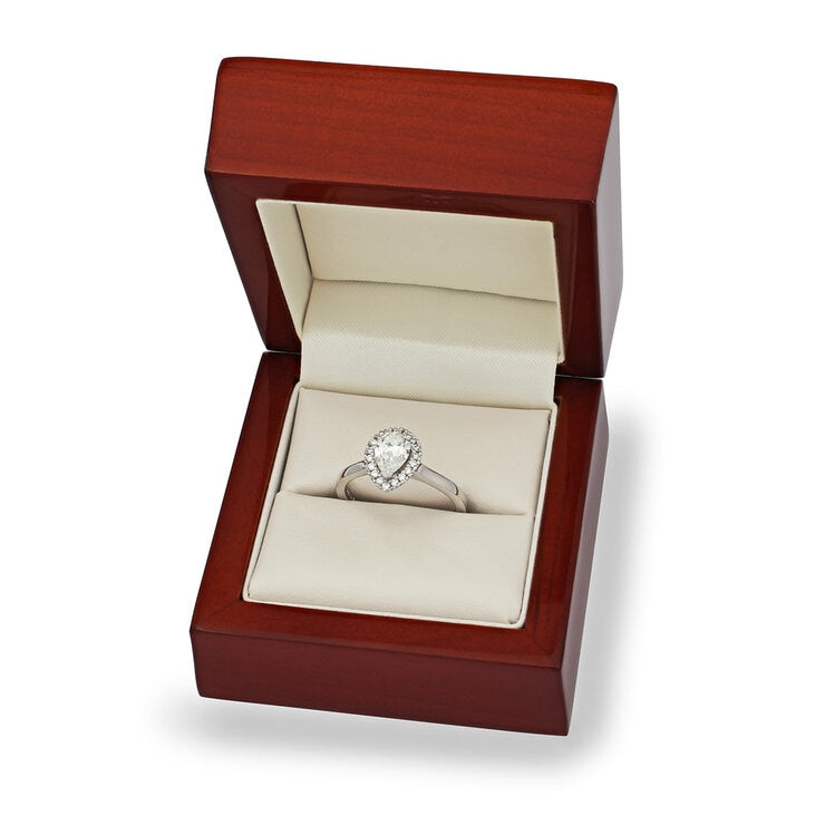Costco 0.90ctw diamond halo ring platinum size K (British brand)