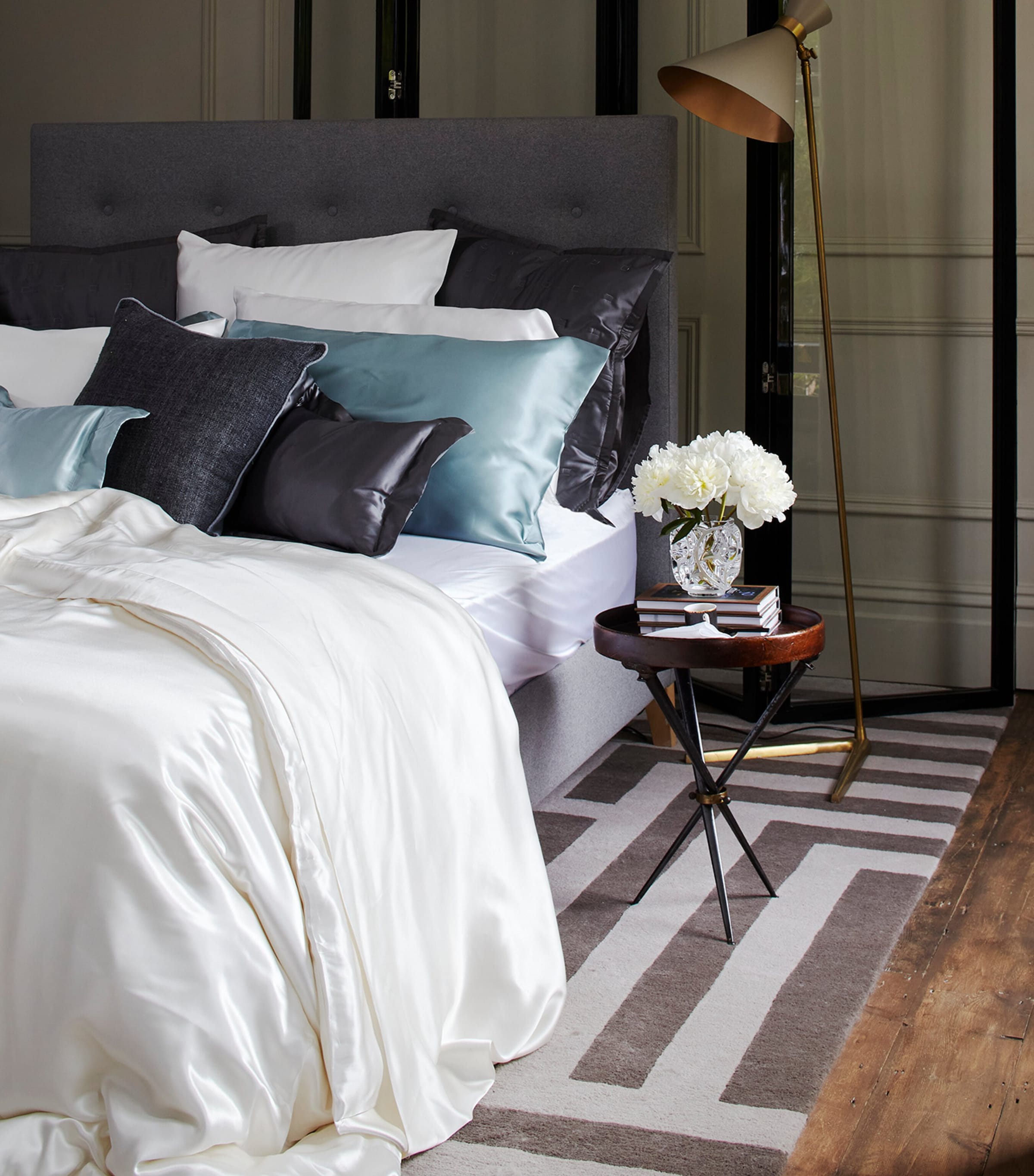 Gingerlily Silk Fitted Sheet Super King 180cm x 200cm - British product