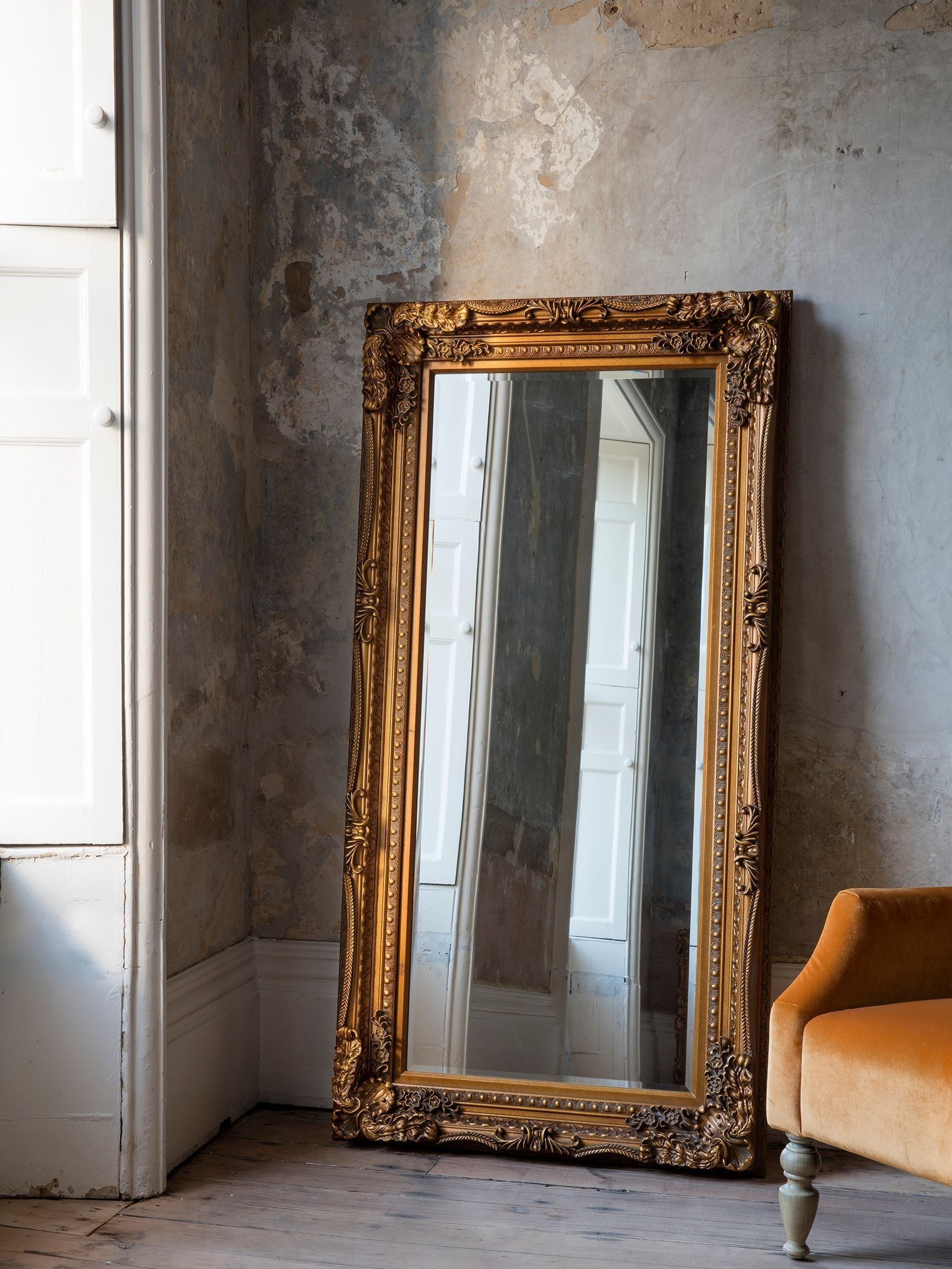 Gallery Home Gold Oxford Leaner Mirror