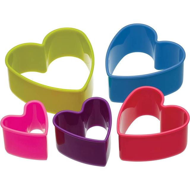 Heart Shaped Cookie Cutters   5 per pack