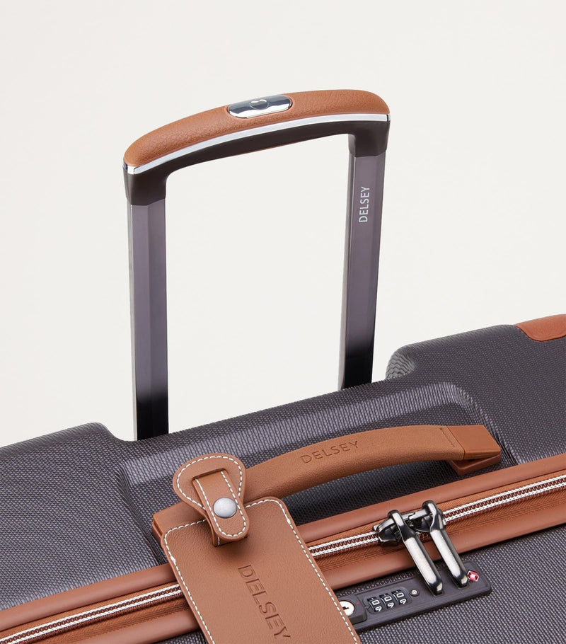 Delsey check-in suitcase with laundry and shoe bags, 82cm - British product