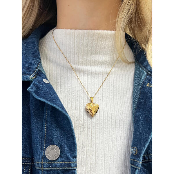 SVNX large heart locket necklace in gold (British brand)