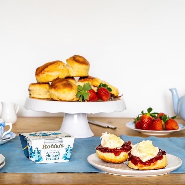 Rodda's Cornish Clotted Cream   227g GOODS M&S   