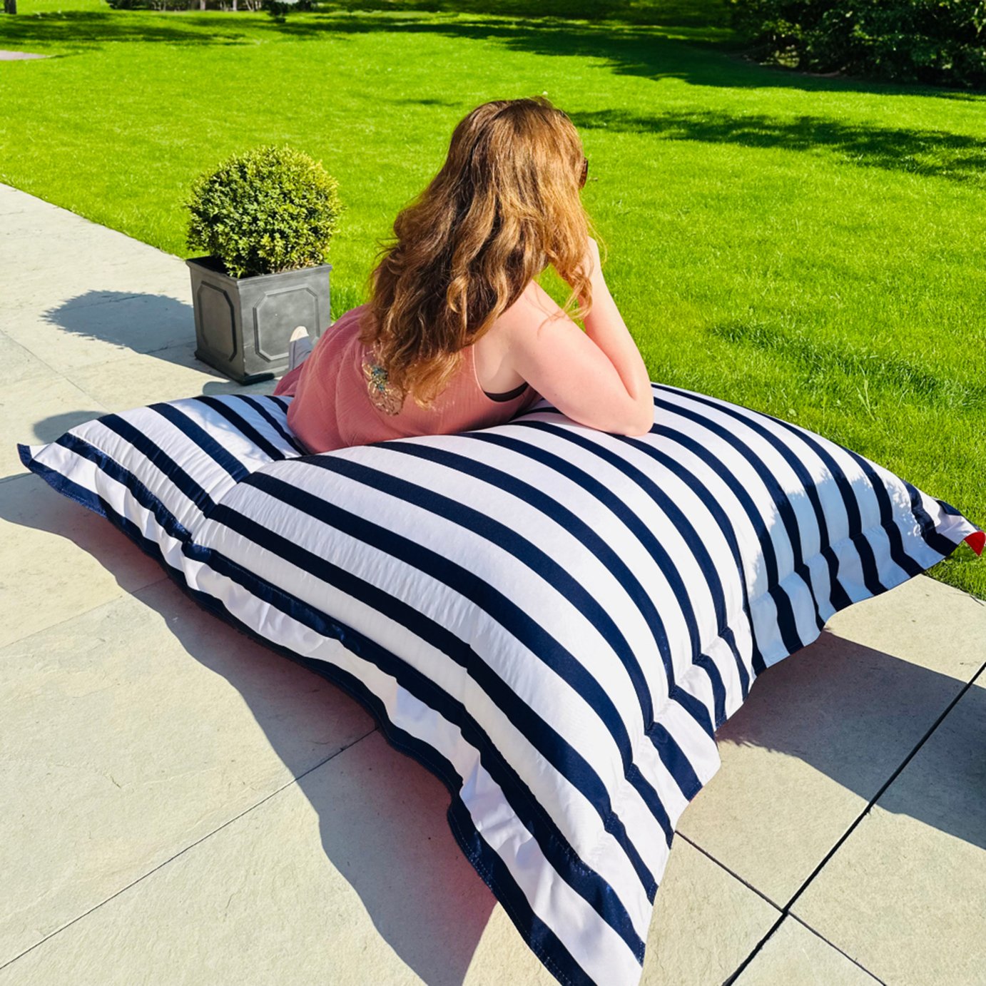 rucomfy Bean Bag Blue & White 30x170x130cm, imported from the UK