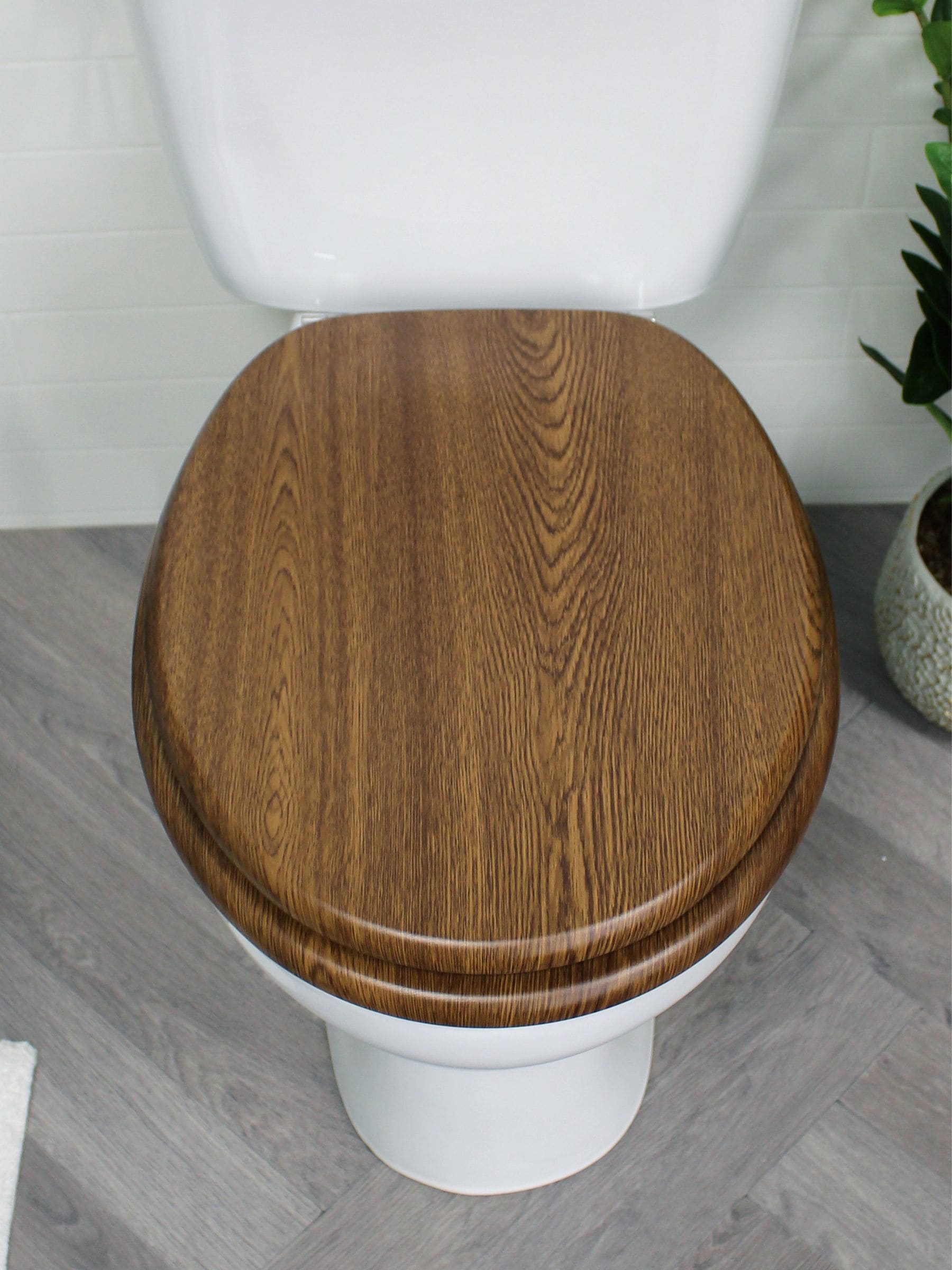 Showerdrape brown Norfolk soft close toilet seat - British product